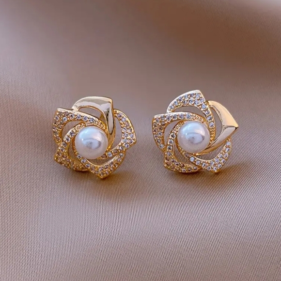 Rhinestone Pearl Rose Earrings - Picture 4 of 4